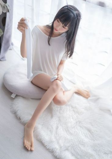 撕开她的乳罩慢慢揉捏吻视频