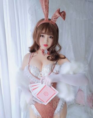 海边的女人