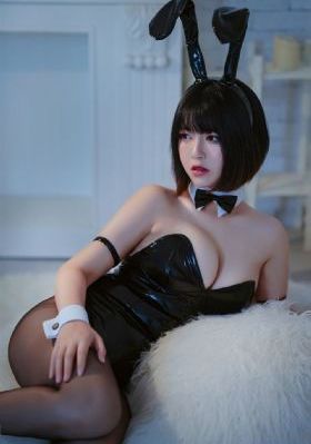 老汉调教丫头h肉